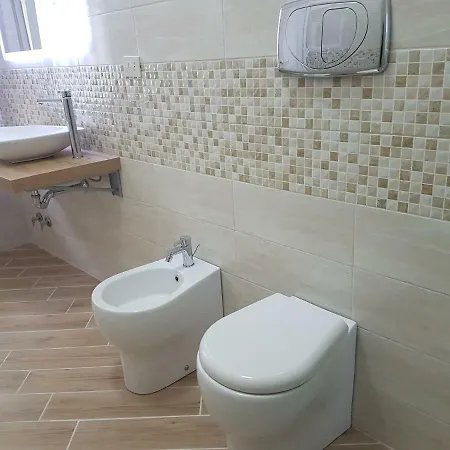 Bed & Breakfast Antichi Soffitti 2*